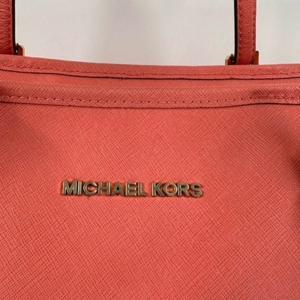 MICHAEL Michael Kors‎ Jet Set Zip Top Laptop Leather Shoulder Tote (Watermelon)